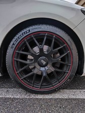 Cerchi in lega 18" + Pneumatici 225/40 R18 92Y