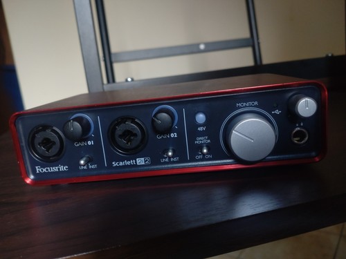 Scheda audio focusrite 2i2 - scheda,