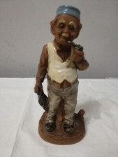 Statuina Ceramica Capodimonte N Anziano Con Pipa E Ombrello