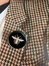 spilla distintivo unisex