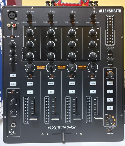 Allen heath xone mixer - &,