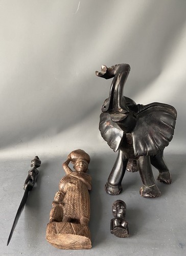 Tre sculture tribali - , e