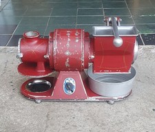 GRATTUGIA ELETTRICA MACINA