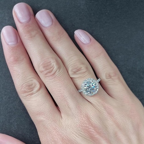 Anello con diamanti premium