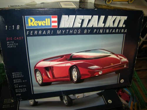 Revell ferrari mythos by - 1:18,