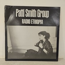 PATTI SMITH – RADIO ETHIOPIA