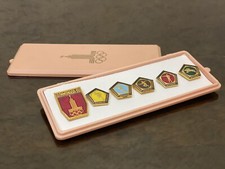 Raro set completo distintivi