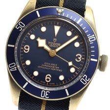 TUDOR Heritage Black Bay