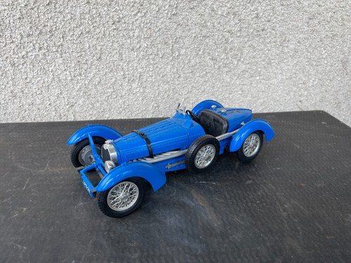 Voiture miniature burago - voiture,