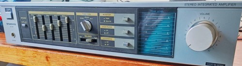 Sanyo 300 amplificatore - ja,