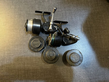 2 mulinelli da spinning EA Mitchell 330 con 3 bobine di ricambio grandi ea