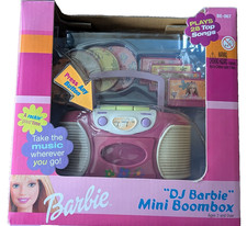 NUOVO DJ Barbie Mini Boombox 3