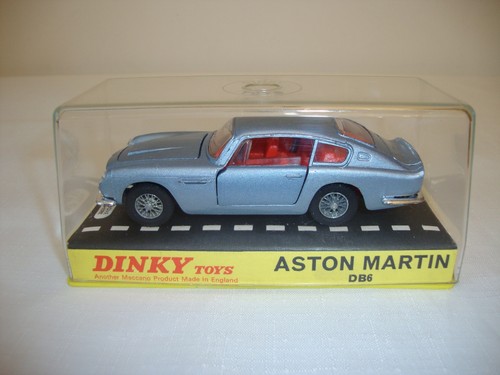 Dinky toys 153 aston martin - 153,