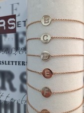 BRACCIALE IN ARGENTO PLACCATO IN ORO ROSA CON INIZIALE