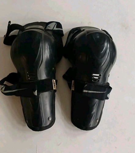 Protezioni ginocchiere moto - protezioni,