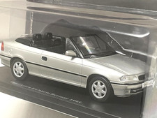 Coche clásico Opel Astra F Cabrio 16V Bertone - Año 1995 (Escala 1/24) Ixo. New