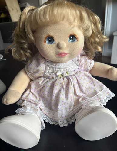Beautiful peach skinned - beautiful,