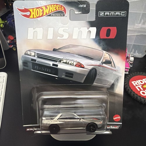 Hot wheels premium - hot,