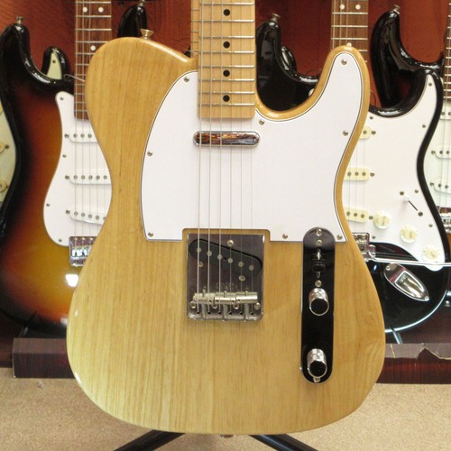 Fender japan exclusive classic - japan,