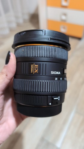 Sigma 20mm 6 dc - f/4-5.6, hsm