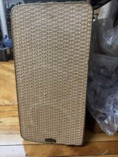 Altoparlante deflettore aperto