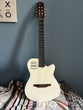 chitarra acustica
