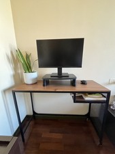 scrivania tavolo porta pc Ikea