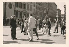 B2 - Foto Photo Fotografia Anni 50 - Animata Citta Passaggio Pedonale Bici