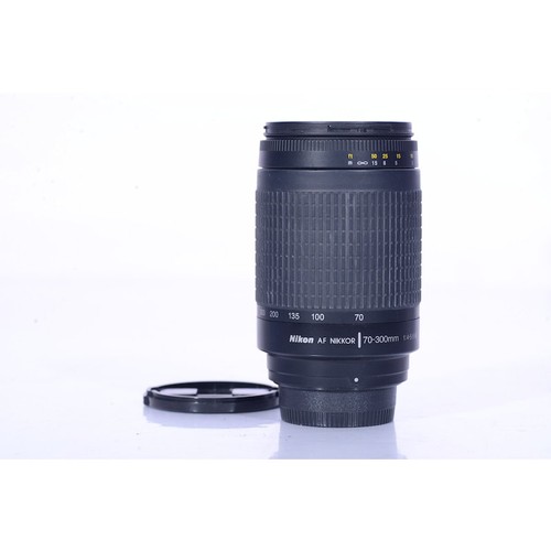 Nikon 70 300 d - 4.0-5.6/70-300,