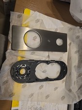 Placca Quadrata Interasse 85 