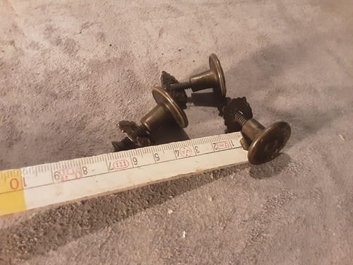 Vecchi pomeli per cassetti - vecchi,