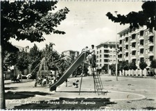 RIVOLI TORINESE TORINO Piazza Pricipe Eugenio parco giochi scivolo altalena bimb