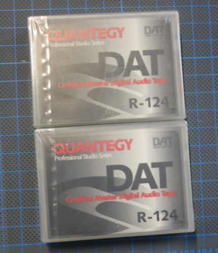 Dat quantegy r - dat,