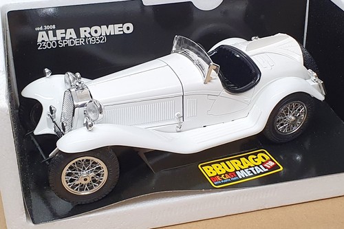 Burago scala diecast 3008 - 1/18,