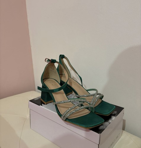 Scarpe col tacco eleganti