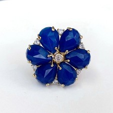 Anello a forma di fiore con