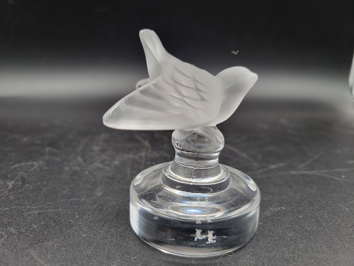 Lalique crystal frosted bird - crystal,