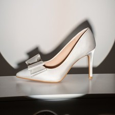 Tacchi da sposa in raso bianco