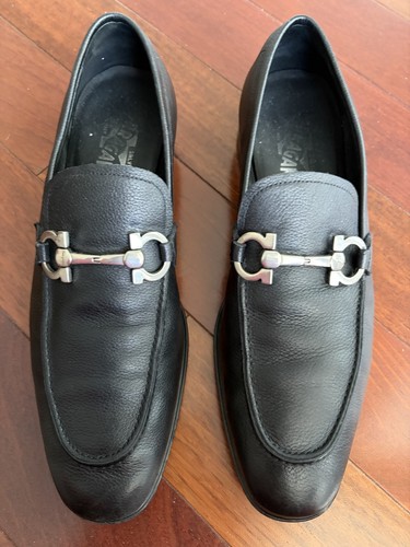 Scarpe eleganti mocassini