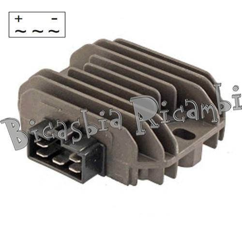 5645 regolatore di - -, tensione