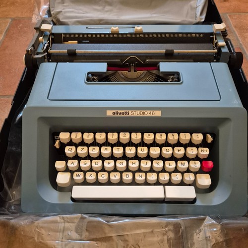 Macchina scrivere olivetti - da,