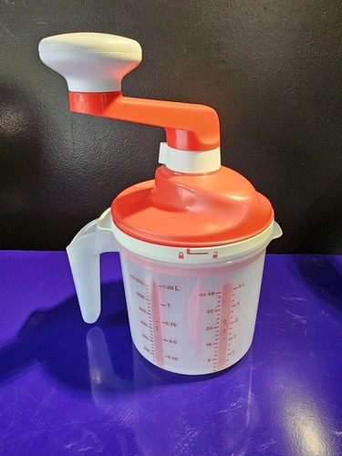 Tupperware speedy whip - tupperware, n