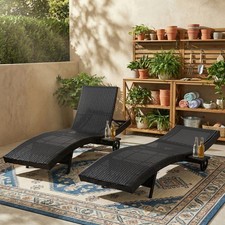 2 Patio Chaise Lounge Chairs