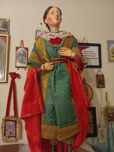 Antiche statue dei santi - dei,