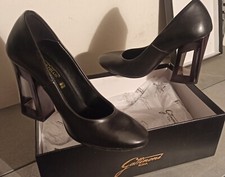 Scarpa Gattinoni con tacco