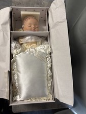 The Ashton Drake Galleries Sua