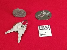 IBM VINTAGE STEMMA LOGO CHIAVI RETRO COMPUTER  PC DOS WIN X86 9404 XT 35 SX PS/2