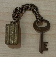 Charm baule Louis Vuitton