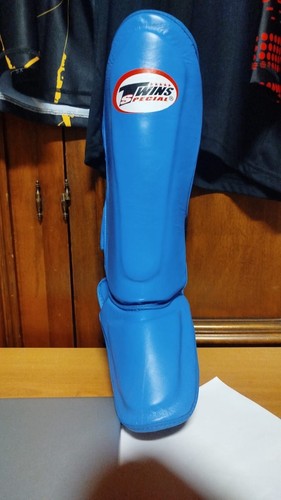 Twins special shin - twins,