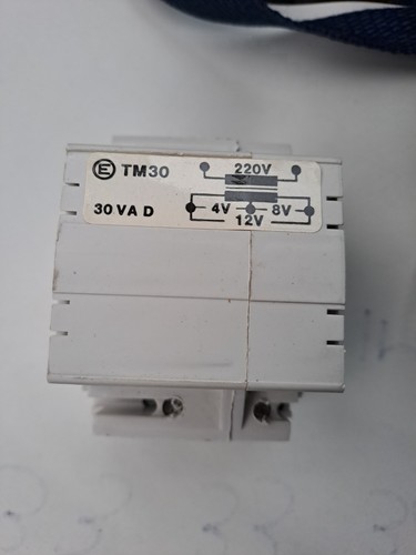 Trasformatore 220v 12v - 220v,